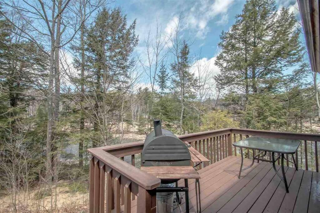 Relaxing Riverside Retreat - Storyland, Attitash, North Conway Bartlett Exterior foto